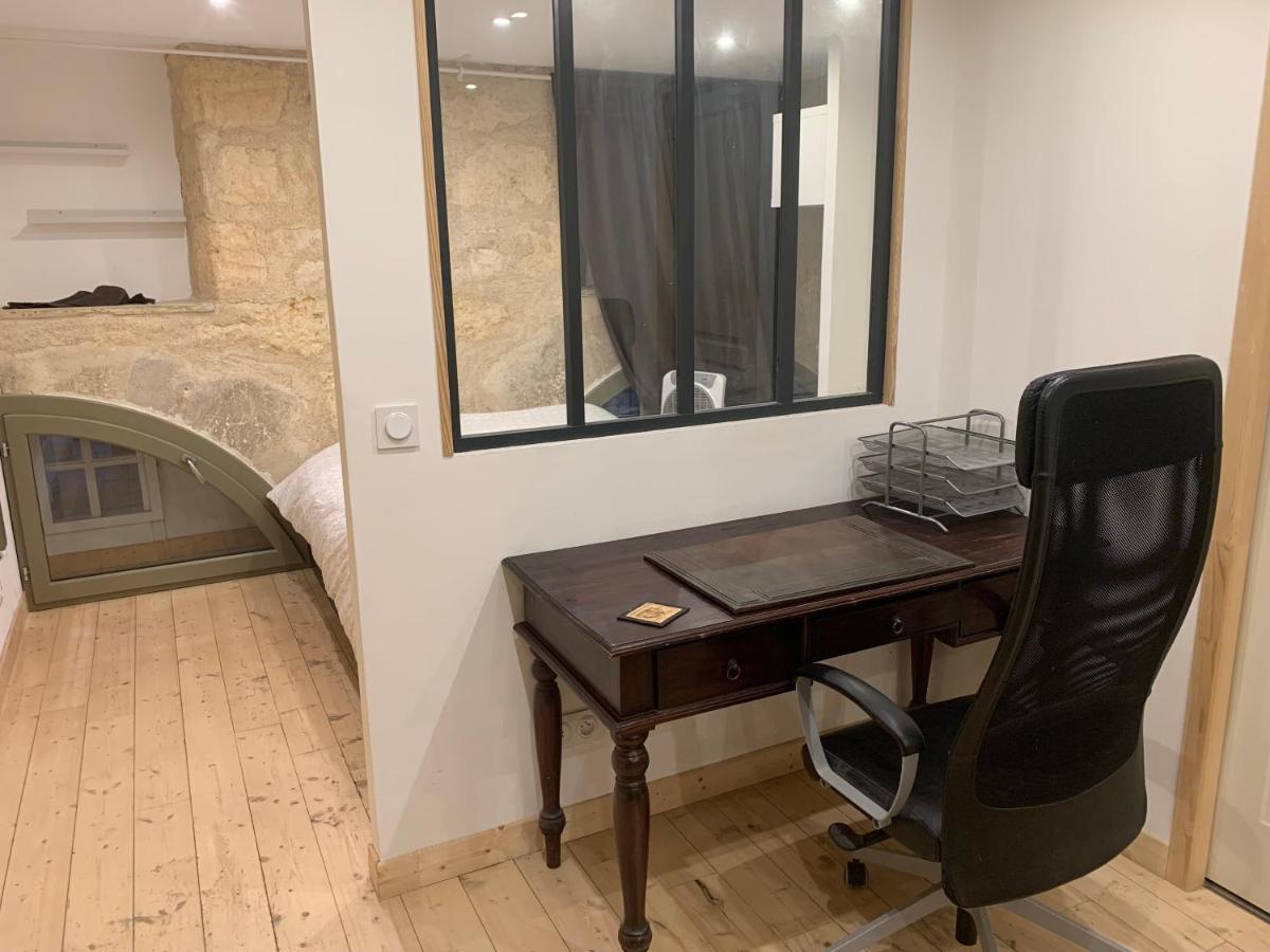 Chambre Avec Salle De Bain Et Cuisine Privee Centre Ville Historique Avec Climatisation Et Patio Bordeaux Exteriér fotografie